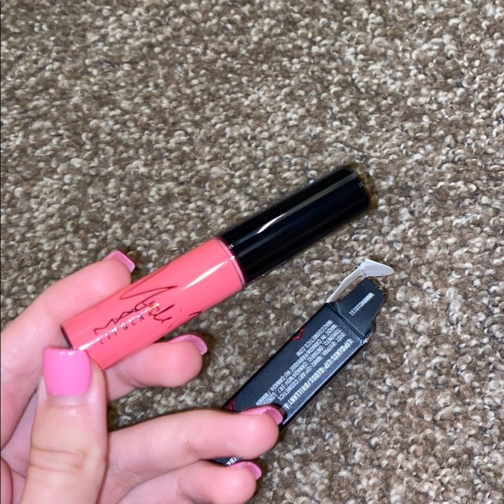 Mac lipgloss